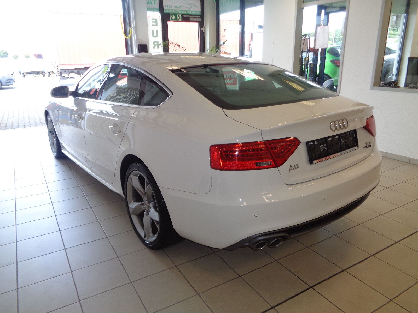 Fahrzeugabbildung Audi A5 Sportback 2.0 TDI  quattro / XENON