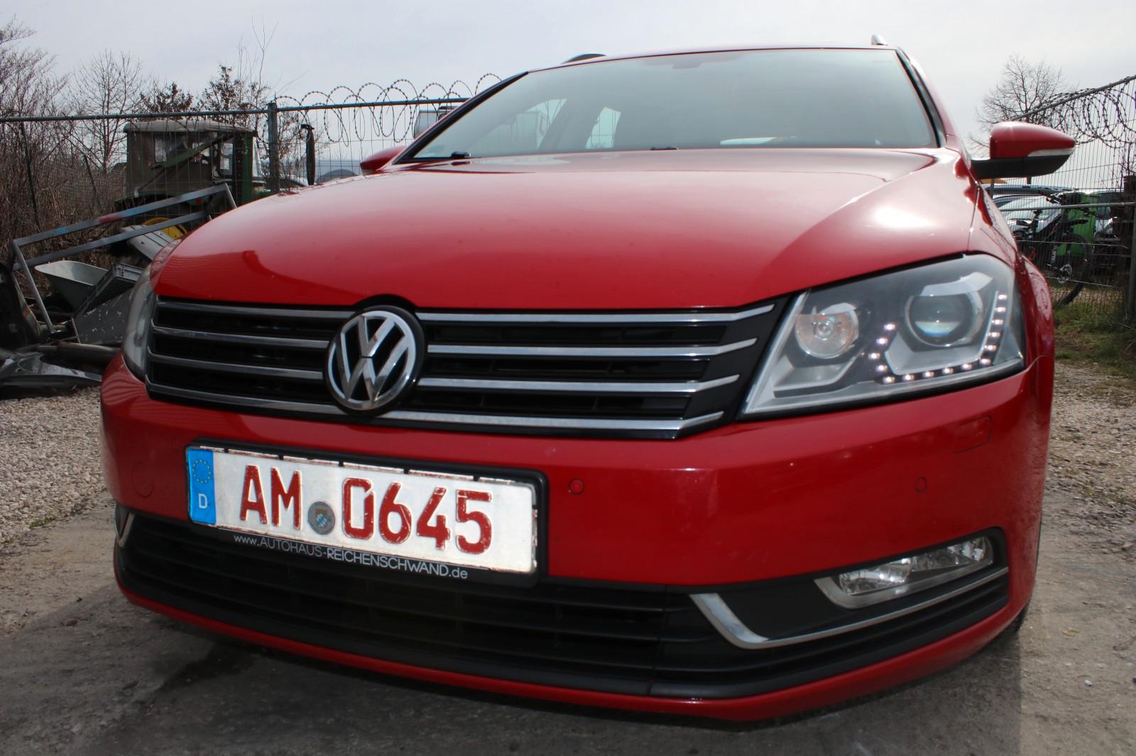 Volkswagen Passat 2,0TDI Autom. Panora. Navi PDC BiXenonAHK