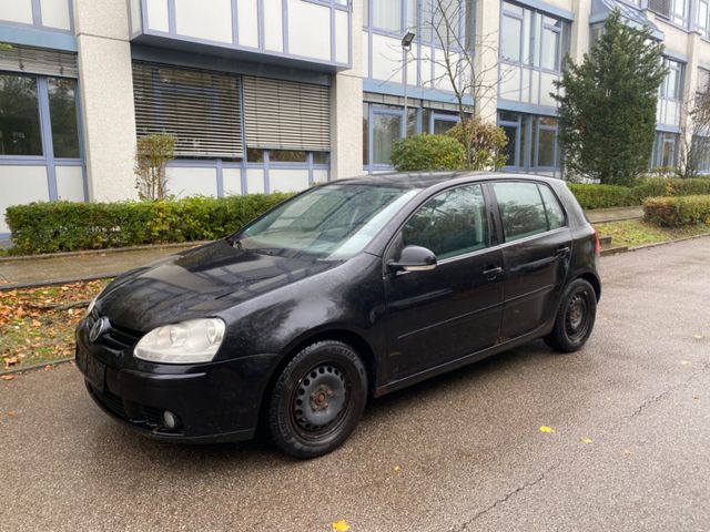 Volkswagen Golf 1.6 FSI / Klimatronic