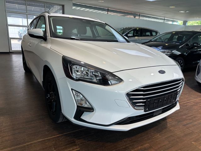 Fahrzeugabbildung Ford Focus Turnier Cool & Connect*RFK*SHZ*8-FACH*1.HD