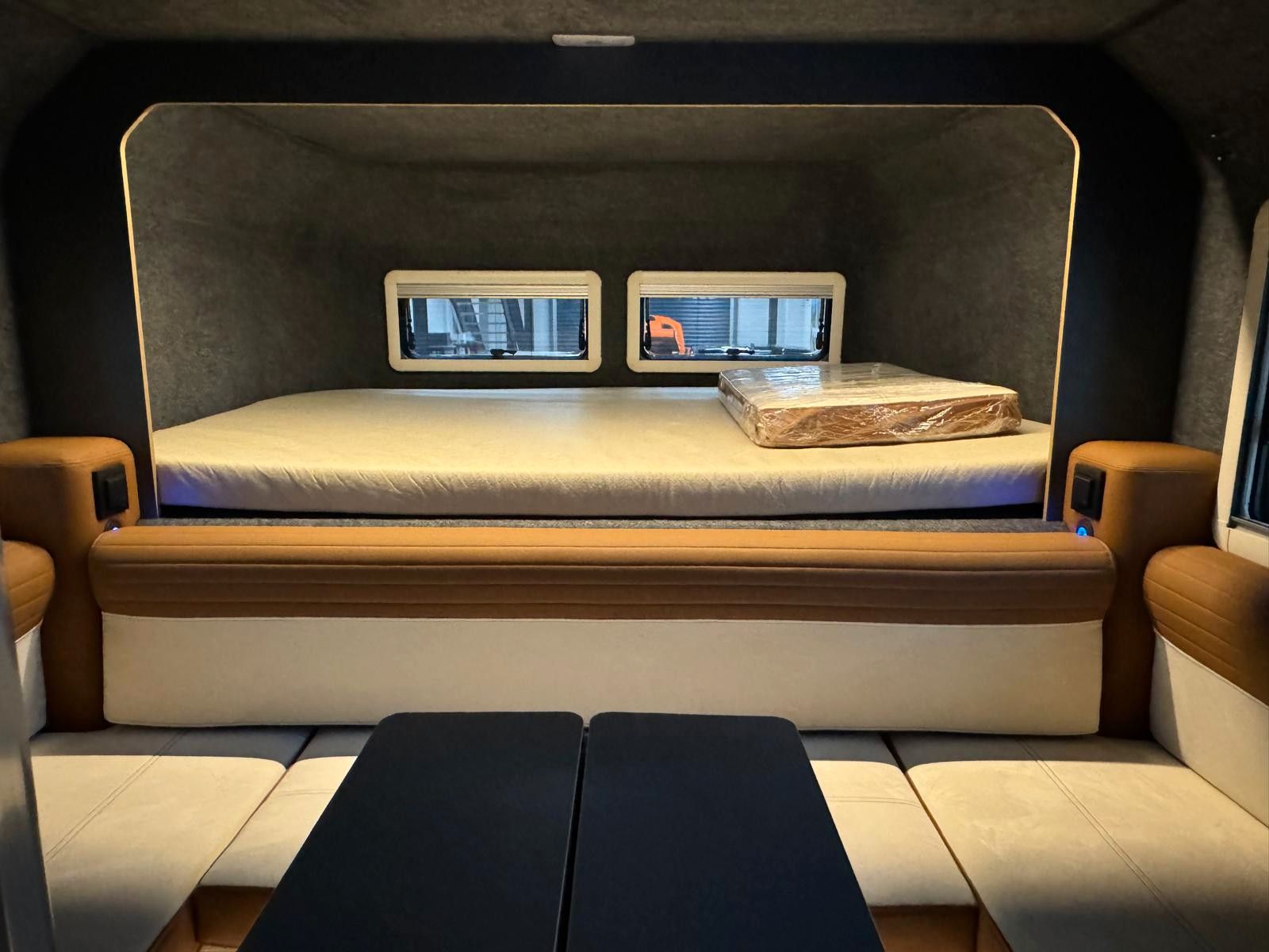 Fahrzeugabbildung Dodge RAM 2500 6.4-V8 LUFTFED. KABINE GLADIATOR XLE