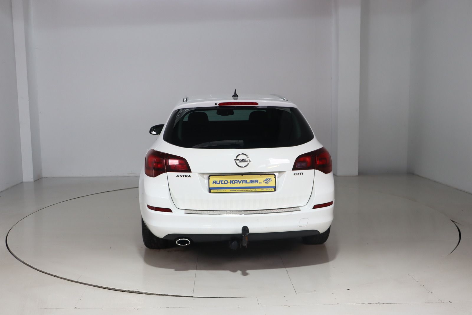 Fahrzeugabbildung Opel Astra Sports Tourer 2.0 CDTI Automatik