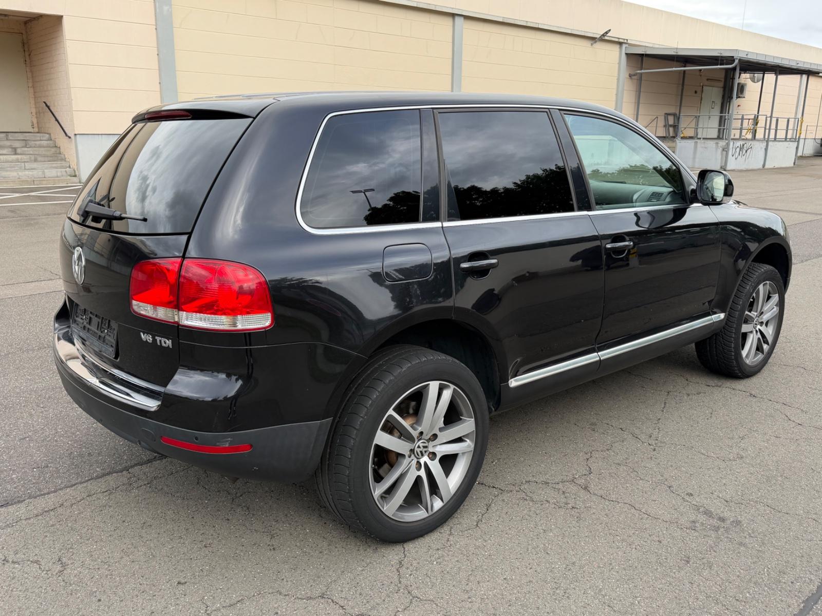 Volkswagen Touareg 2005 — photo 7