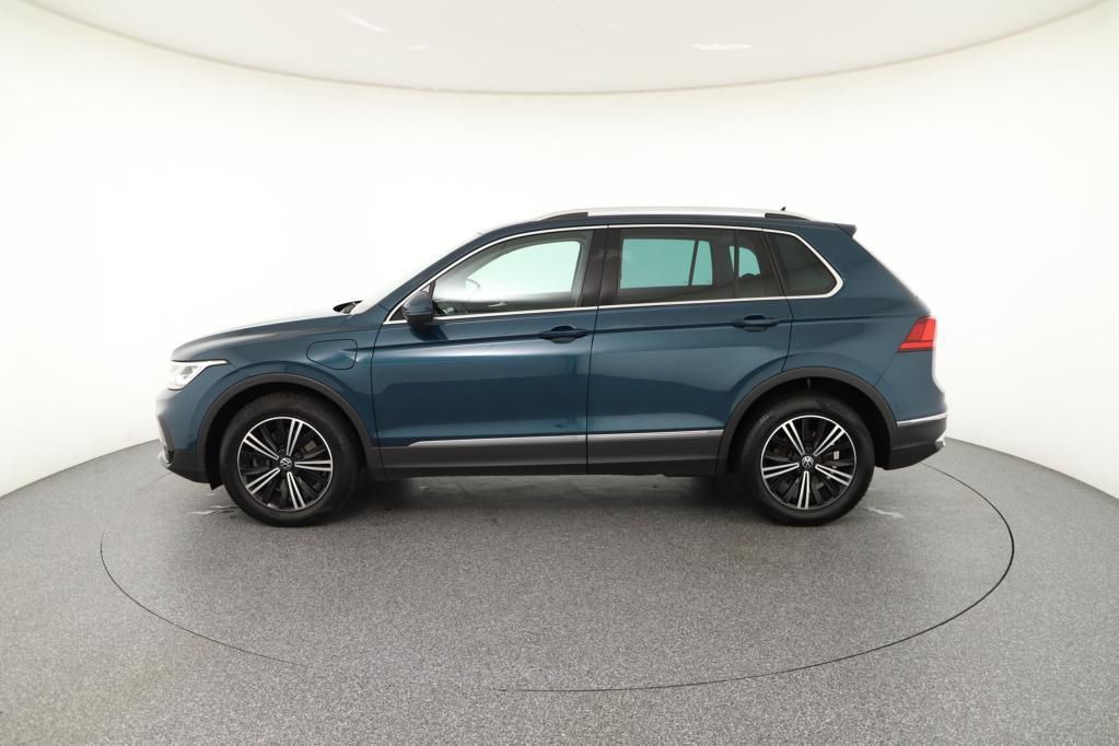 Volkswagen Tiguan Elegance 1.4TSI eHybrid 180kW AHK*PDC*RFK