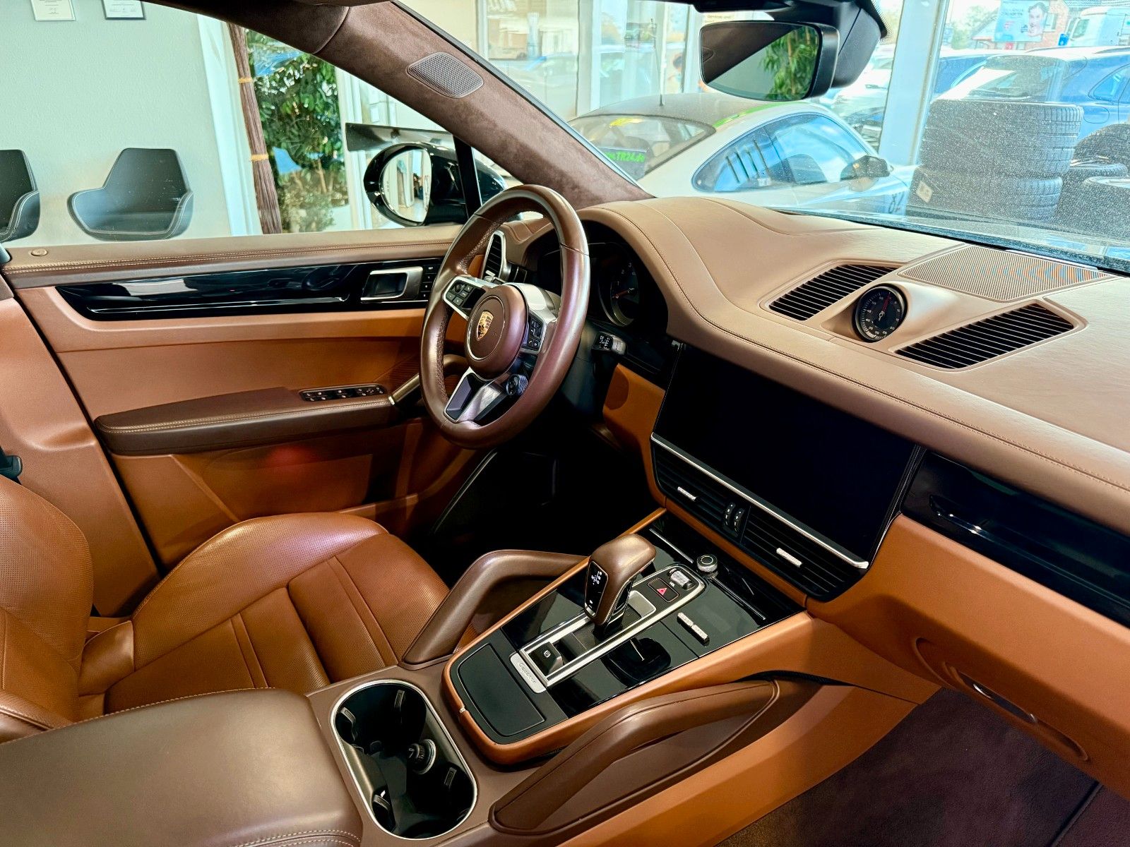 Fahrzeugabbildung Porsche Cayenne Coupe GTS SportDesign/HeadUp/ACC/AHK