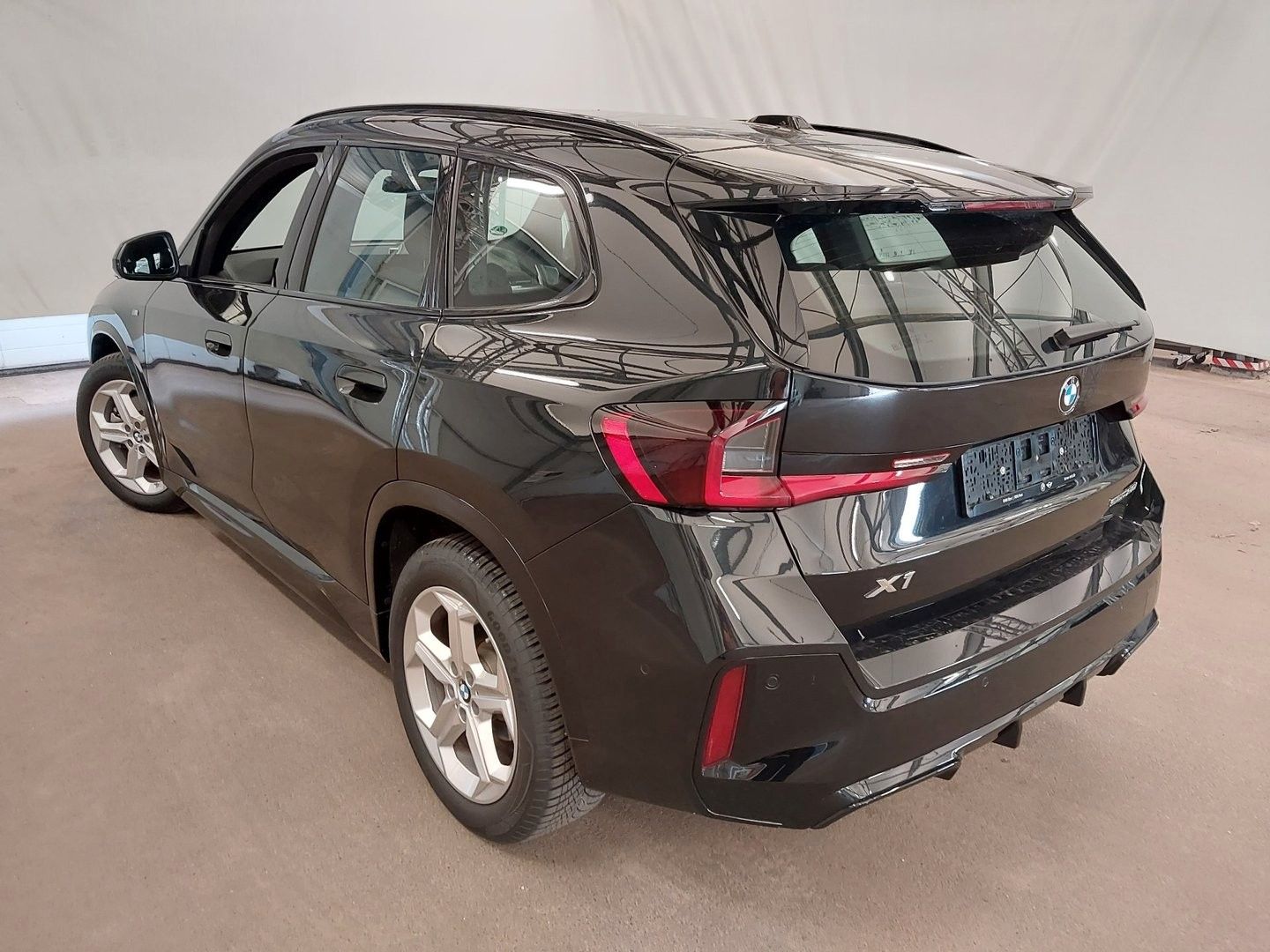 Fahrzeugabbildung BMW X1 sDrive 20 i Steptr. M Sport ACC Memory Leder