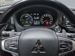 MITSUBISHI Outlander PHEV Spirit 4WD Scheckheft