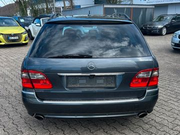 Mercedes E 320 - 5
