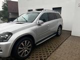 Mercedes-Benz GL 500 4MATIC Grand Edition Grand Edition - Mercedes-Benz GL 500 mit Benzin-Antrieb