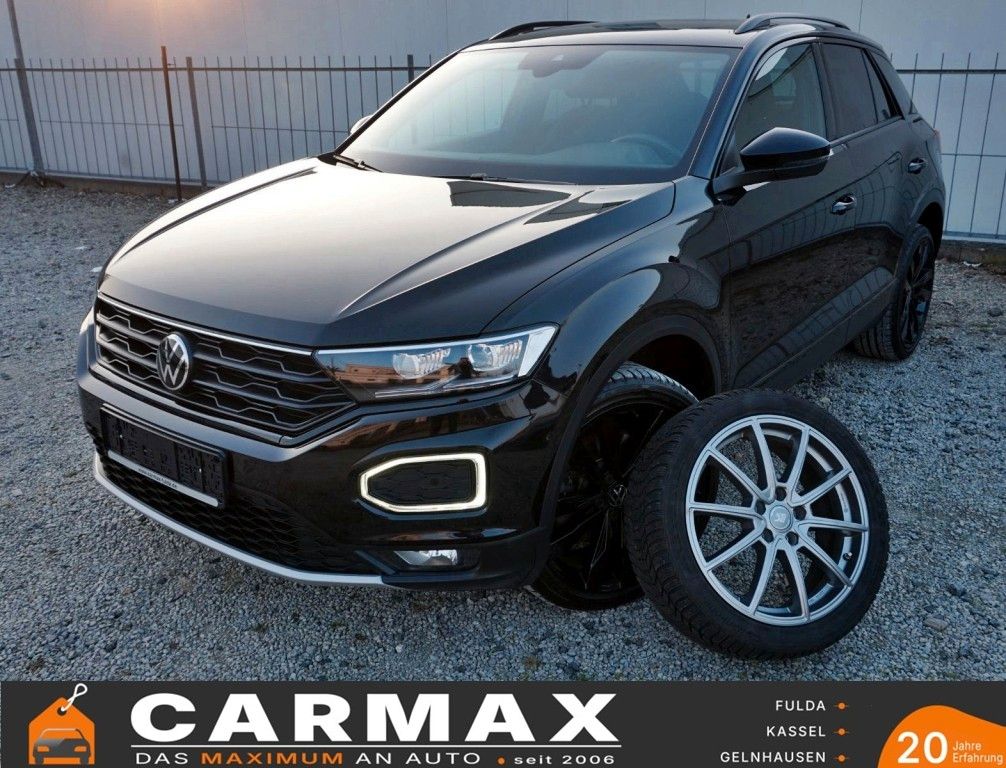 Fahrzeugabbildung Volkswagen T-Roc Sport 4Motion, Kamera, Navi, Pano, Black
