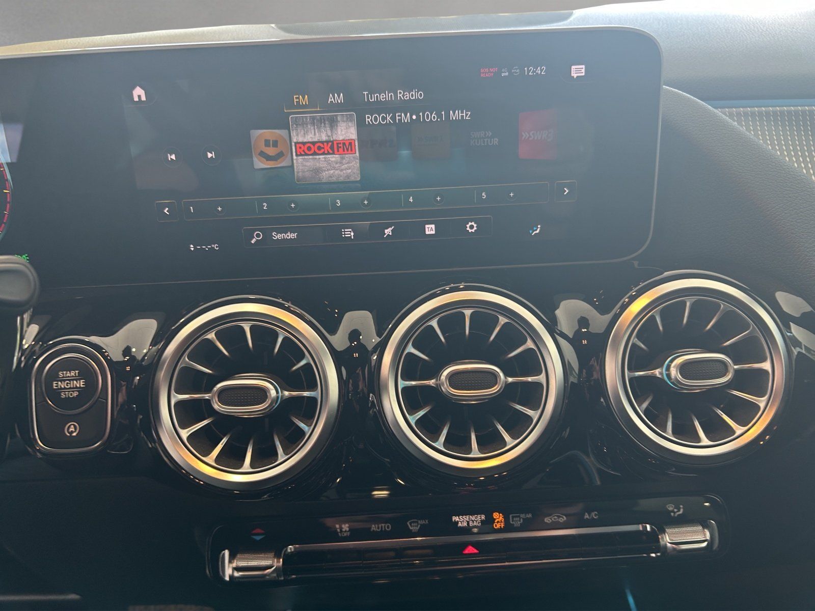 Fahrzeugabbildung Mercedes-Benz B 180 Progressive/NAVI/Kamera/SHZ