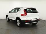 Volvo XC40 B3 Core mHEV Aut. LED Navi Kamera - weiße Volvo XC40