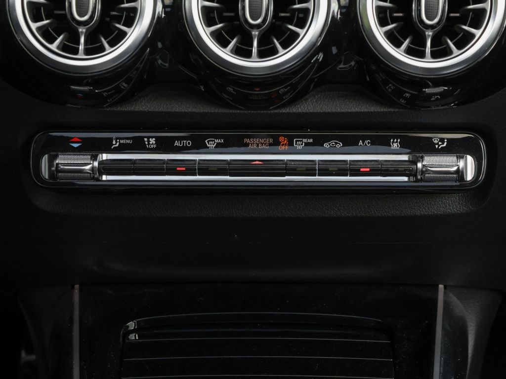 Mercedes-Benz EQB 250 AMG-Sport Pano 7.Sitzer Memo Night Dist foto 11