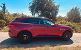 Jaguar F-Pace 20d I Pano I TÜV + Service neu I 8 Reif.  - gebrauchte Jaguar F-Pace aus dem Jahr 2016