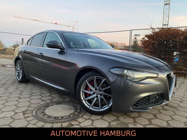 Alfa Romeo Giulia*Bi-Xenon*Leder*Klima*NAVI*Kamera*Panorama