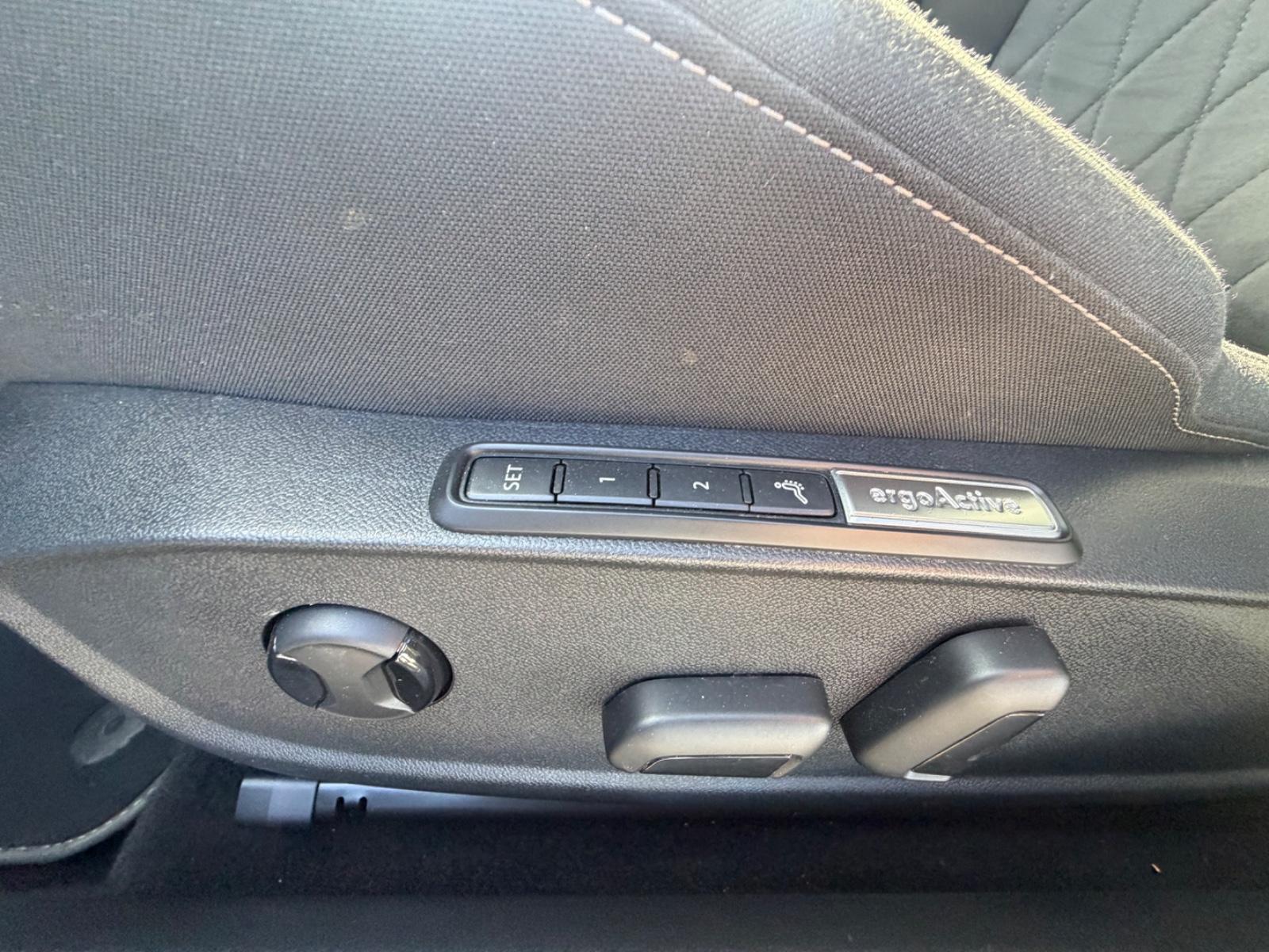 Volkswagen Golf VIII Lim. Style, миниатюра 13