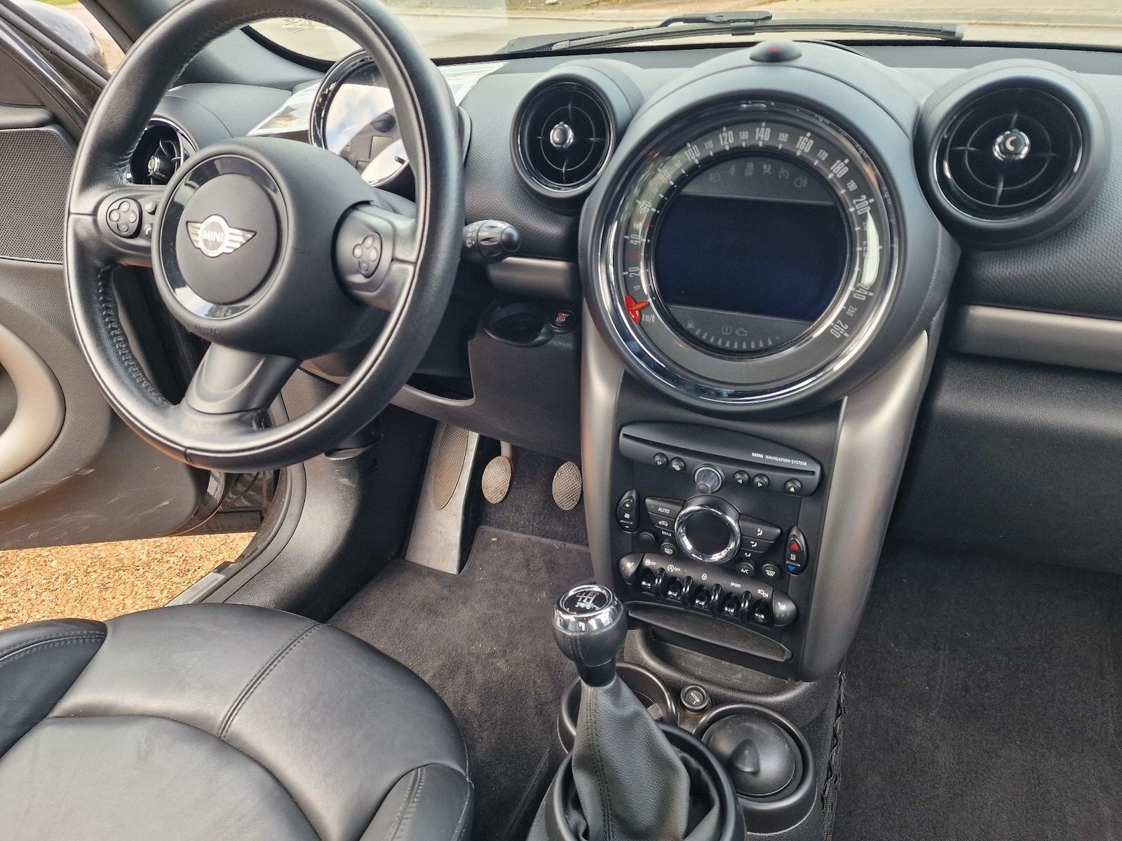 Fahrzeugabbildung MINI Cooper Countryman Cooper All4, Chili+Wiredpaket,