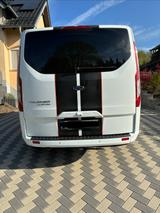 Ford Tourneo Custom - weiße Ford Tourneo Custom