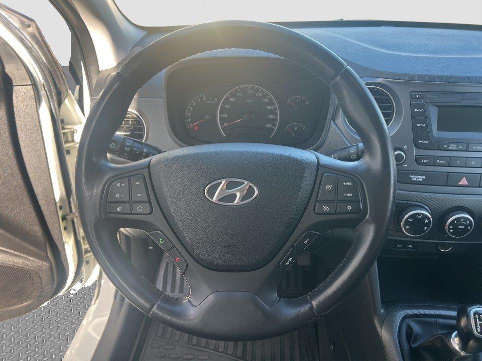 Hyundai i10 YES!+SHZ+LENK.HEIZ+BT+TEMP+LED+ISOFIX