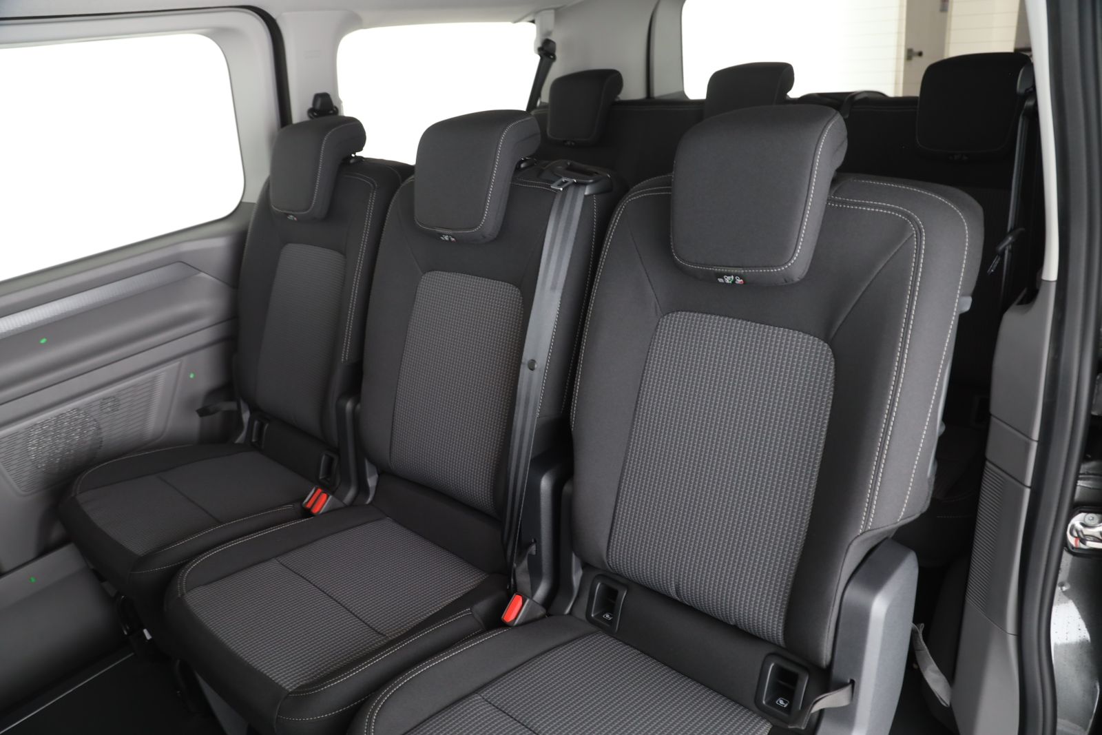 Volkswagen T7 Caravelle - Bild 13