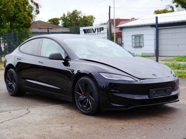 Tesla Model 3 Performance Dual AWD Highland
