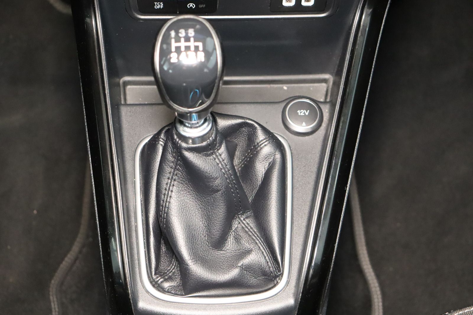 Fahrzeugabbildung Ford EcoSport * Navi * RFK * Lenkradhzg. ST-Line