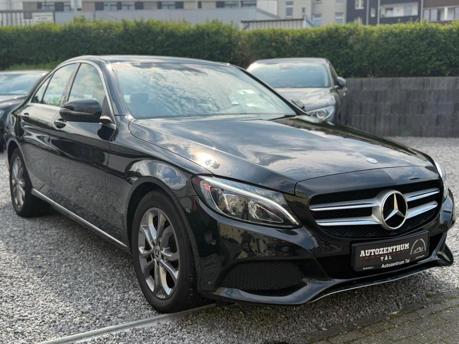 Mercedes-Benz C 180 CGI Limousine *NAVI*KLIMA*PDC*TEMP*SHZ*
