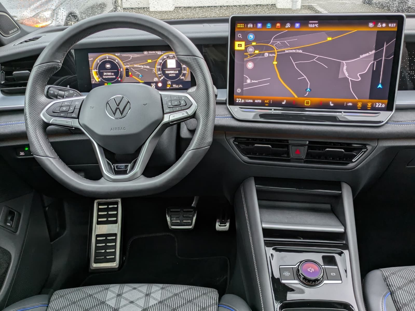 Fahrzeugabbildung Volkswagen Tayron 2.0 TDI 4M R-Line 7Si*MATRIX*AHK*PANO*HUD