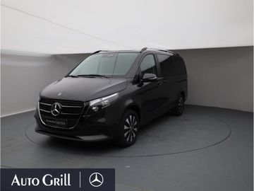 Mercedes V 220 - 1
