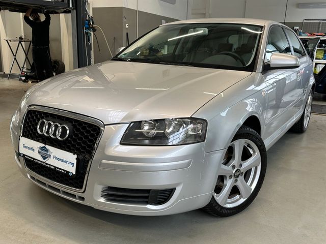 Audi A3 1.6 Attraction, SHZ, Klima, Garantie