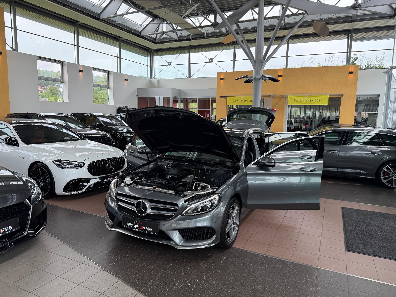 Mercedes-Benz C 250 T CGI AMG Line Distronic Kamera Park Leder