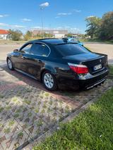 BMW e 60 525d Motor 3 : L - BMW 525 in Solingen