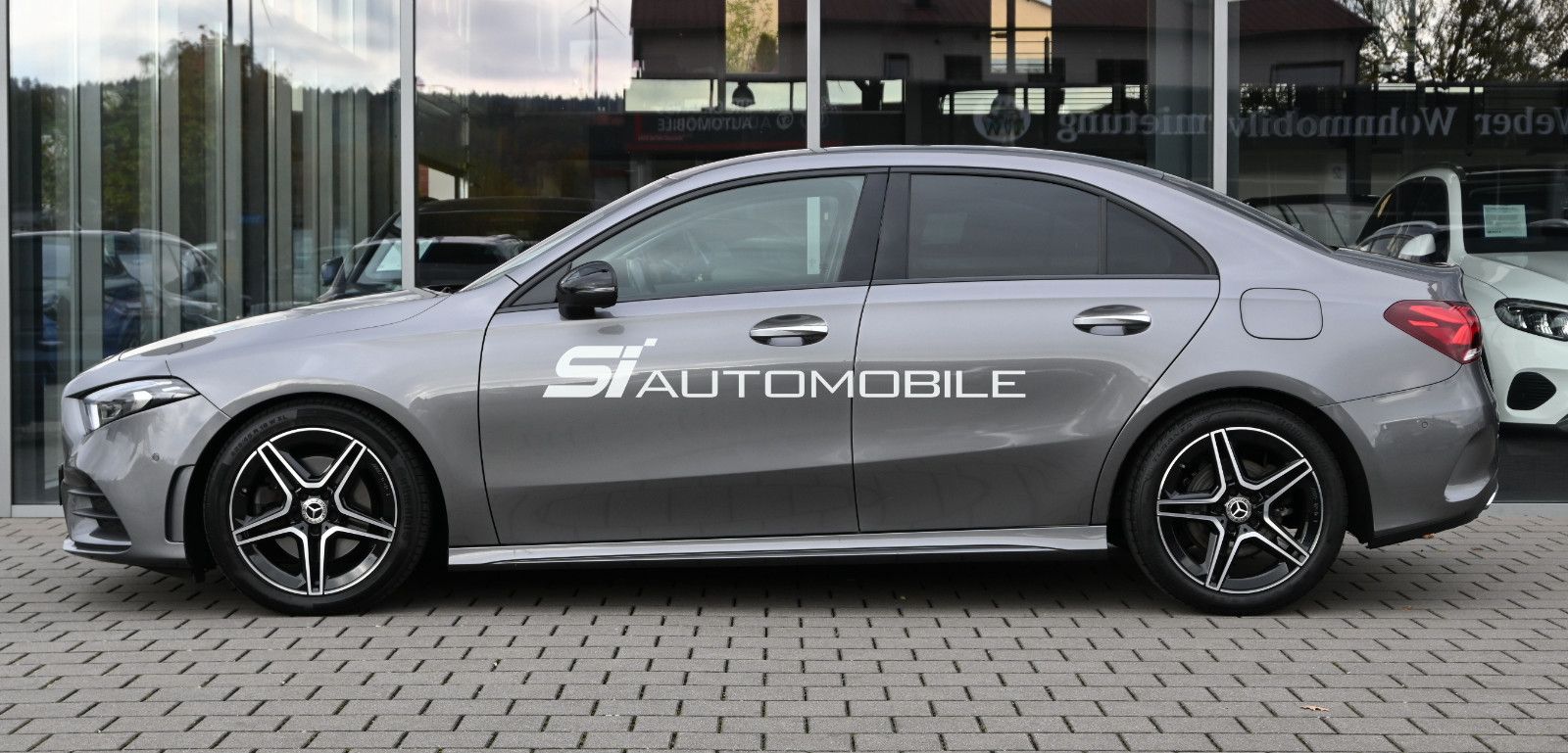 Fahrzeugabbildung Mercedes-Benz A 220 d DCT Limousine AMG Line °NIGHT°ACC°360°