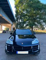 Porsche Cayenne mit Prins Gasanlage und Dachbox - Porsche Cayenne mit LPG-Antrieb