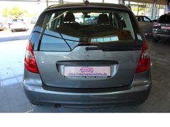 Fahrzeugabbildung Mercedes-Benz A 180 CDI 5-türig,HU und AU fällig