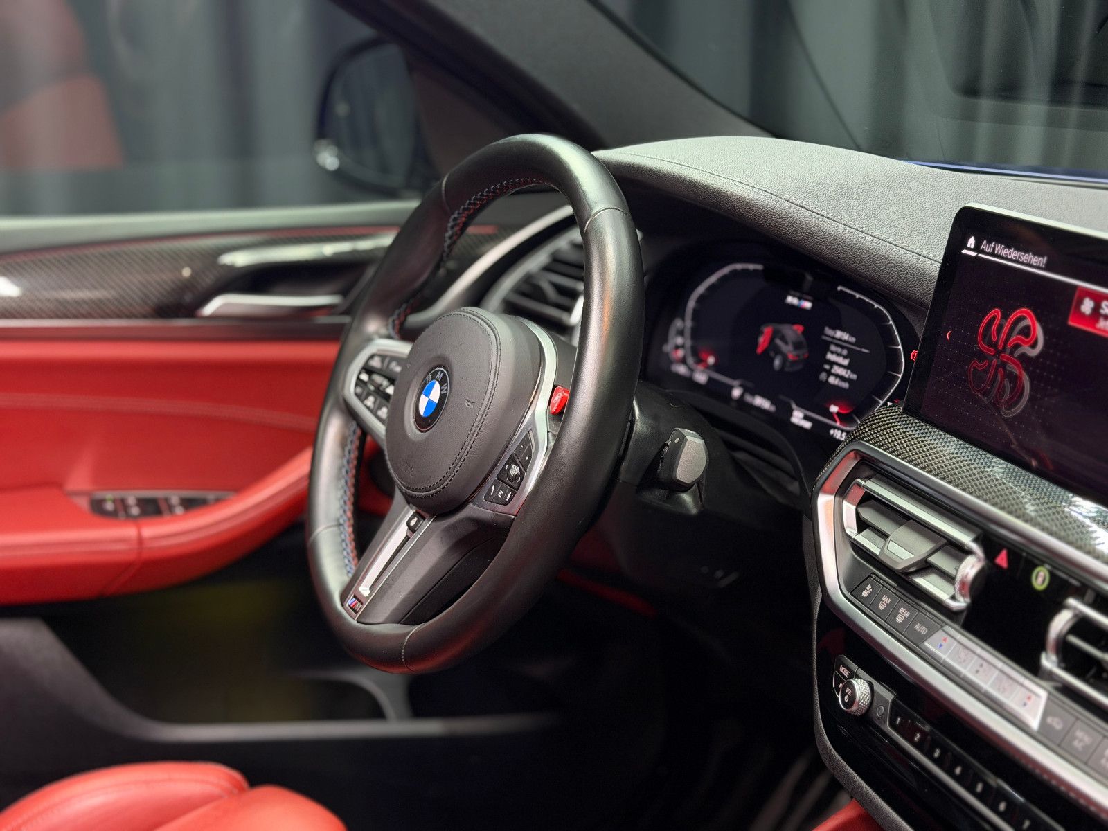 Fahrzeugabbildung BMW X4 M Competition |CARBON|H/K|LASER|HuD