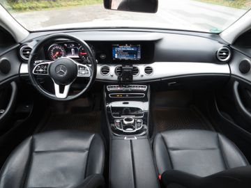Mercedes E 220 - 10