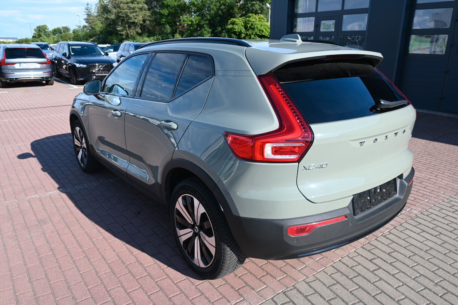 Fahrzeugabbildung Volvo XC40 Ultimate Dark T5 PHEV Ultimate*360°*PANO*