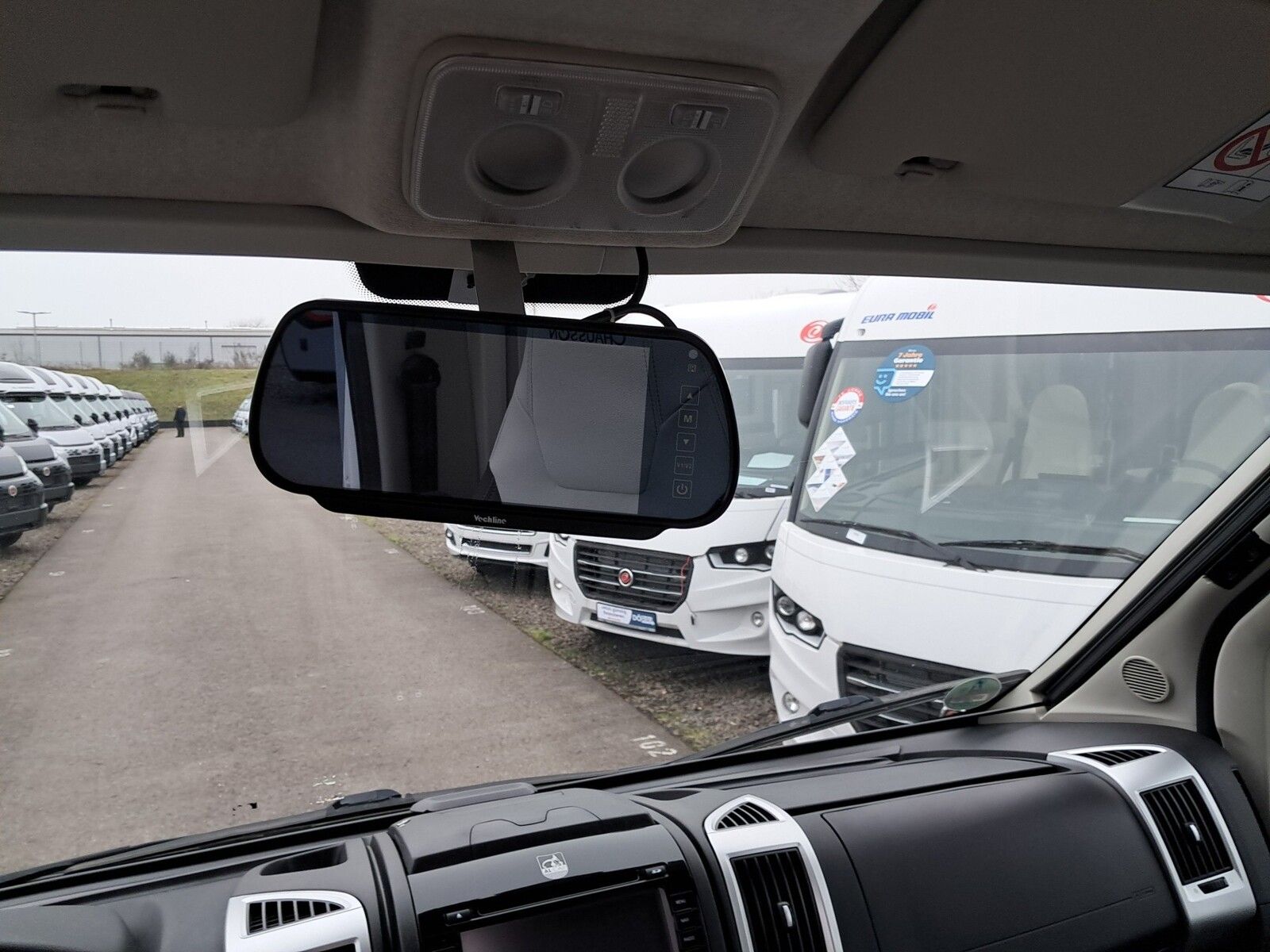 Fahrzeugabbildung Chausson Teilintegriert 727 GA Special Edition  Sat,Solar