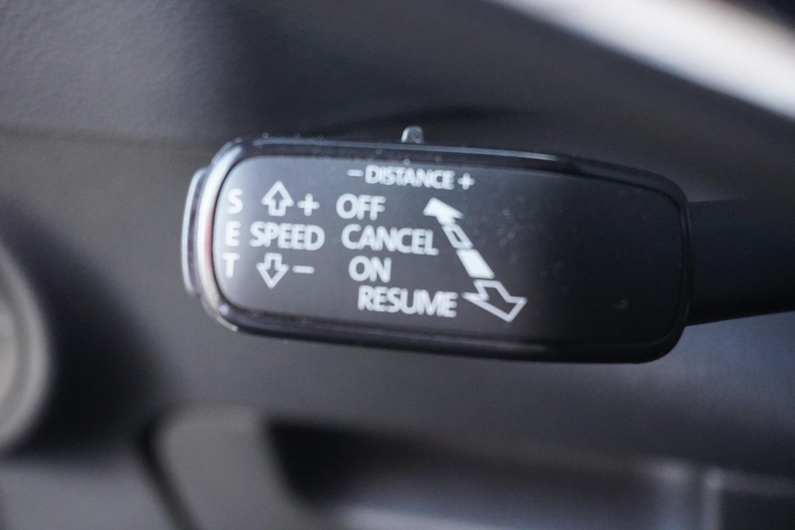 Skoda Karoq 1.5 TSI DSG Sportline LED Navi Kamera