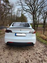 Tesla Model Y Performance Dual Motor AWD Performance - Tesla Gebrauchtwagen in Bielefeld