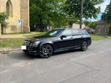 Mercedes-Benz C350 CDI T AMG  Vollausstattung schwarz - Mercedes-Benz C 350 in Berlin