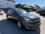 Opel Insignia A Sports Tourer Business Edition - Opel Insignia: Sports Tourer Edition