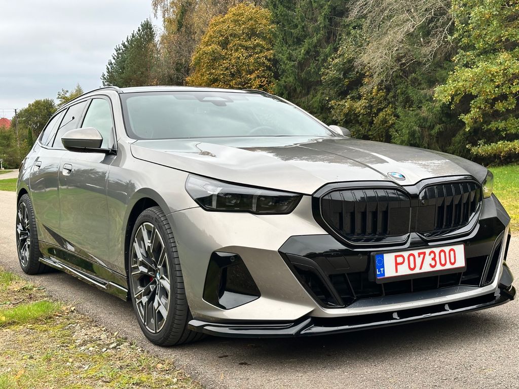 Image of BMW 540