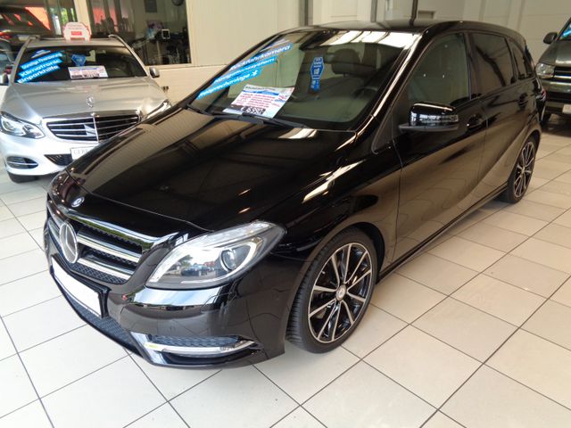 Mercedes-Benz B 220 4 Matic Kamera Navi NIGHTPAKET