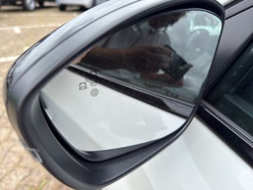 Peugeot 208 e GT Pack 136 50 kWh Navi+RFK+PDC+LED+Carpla