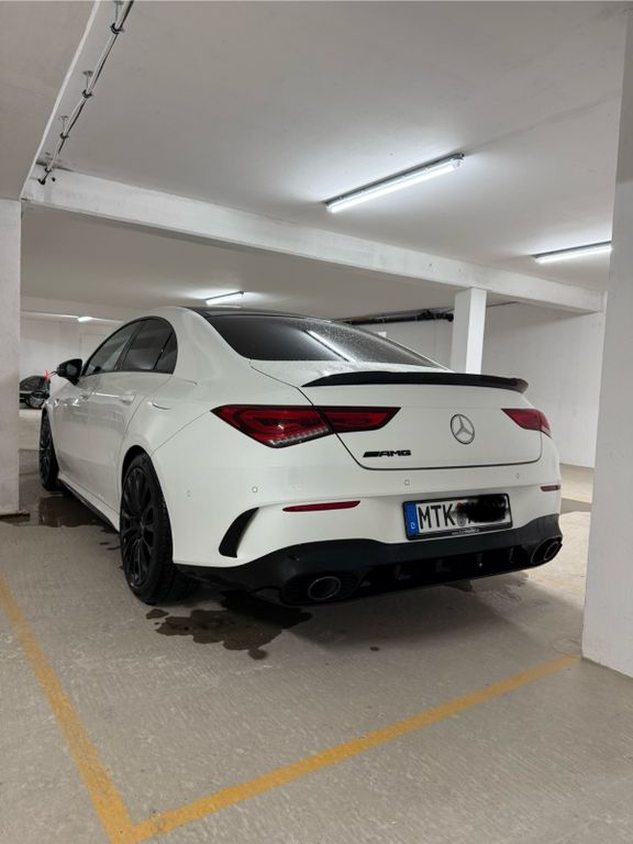 Mercedes-Benz CLA 35 AMG