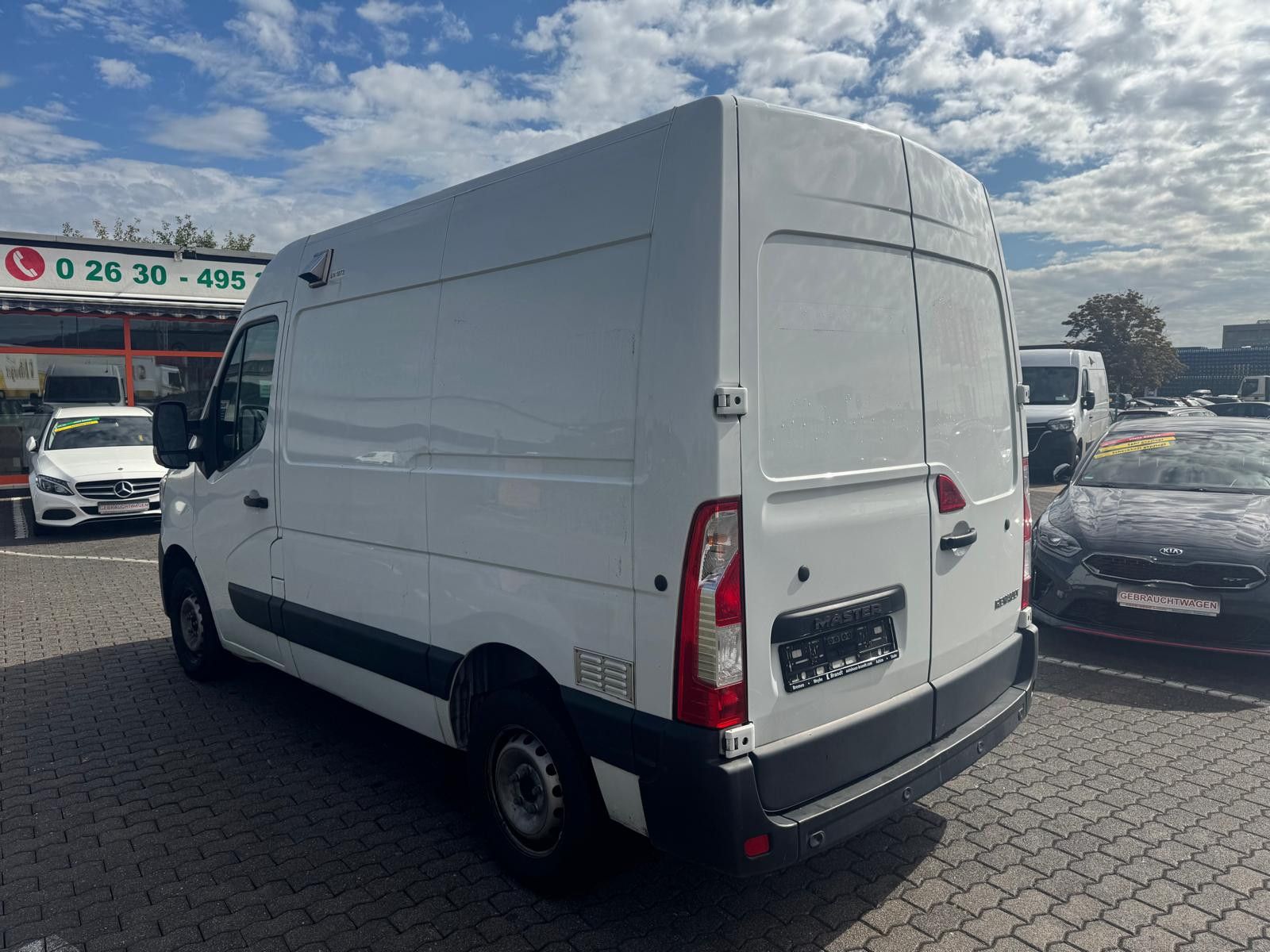 Fahrzeugabbildung Renault Master III Kasten L1H2 HKa 3,5t/1.HAND/TEMPOMAT/