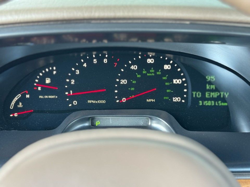 Fahrzeugabbildung Lincoln Continental Vinyl Dach kein Cabriolet V8