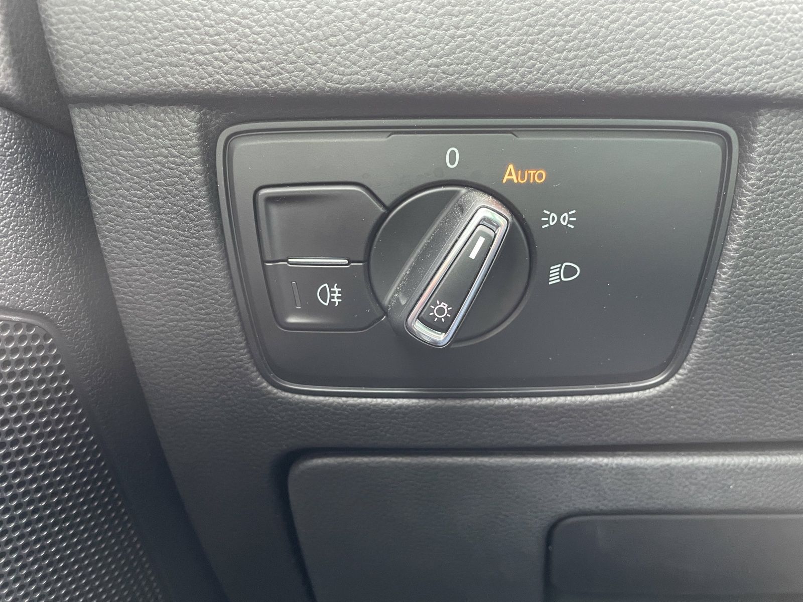 Fahrzeugabbildung Volkswagen Arteon R-Line TDI DCC LEDER DYNAUDIO NAVI ACC
